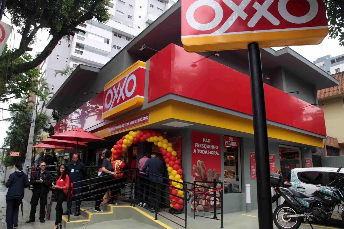 Rede Oxxo Prevê A Abertura De 50 Lojas Em Santos São Vicente Praia